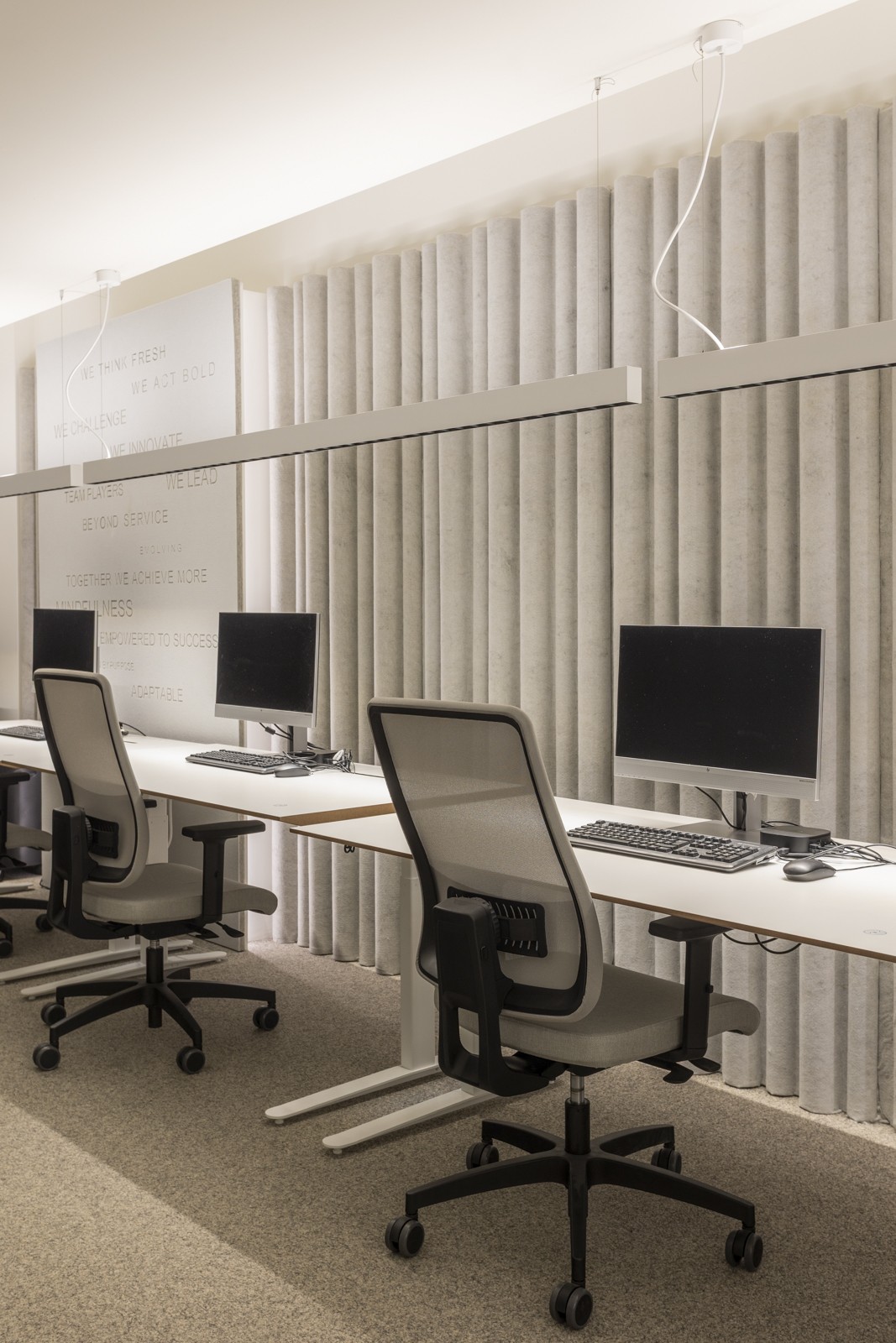 Acoustic Tube Wall